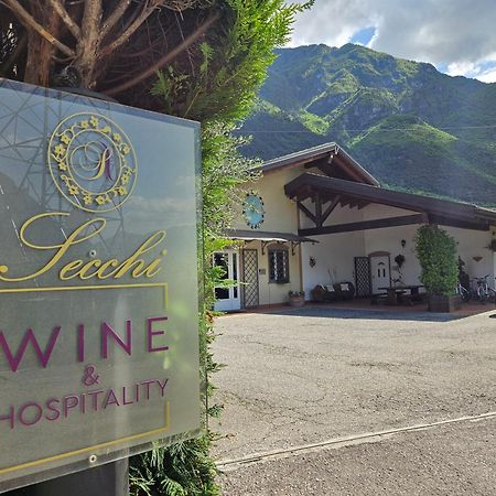 Relais Divino Hotel Ala Exterior foto